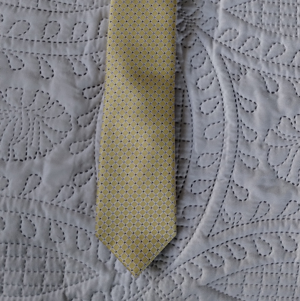 Bergamo New York Yellow Patterned Tie - Picture 2 of 6